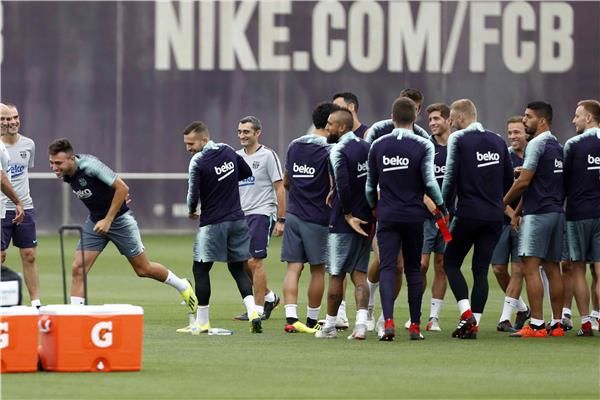 لاعبو برشلونة