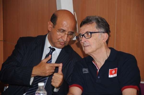 جاكوب مع رئيس الاتحاد التونسي للطائرة 