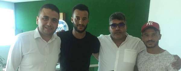 اللاعبان الجيلاني عبد السلام ومراد زهو