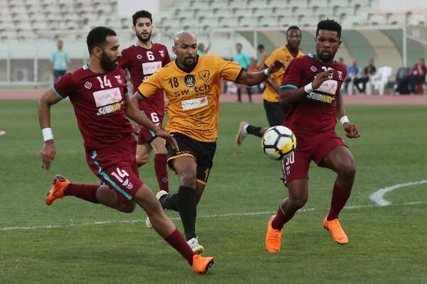 لقاء سابق بين الفريقين