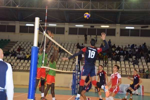 من مباراة تونس والكاميرون 