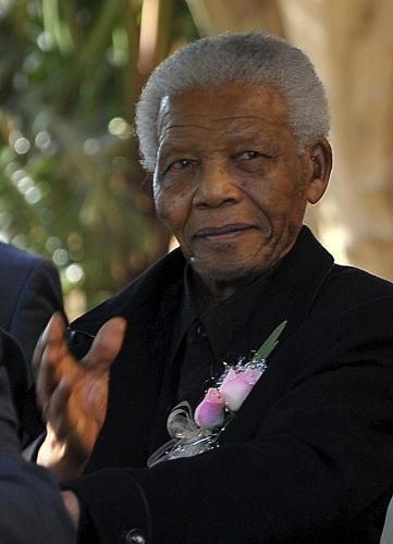 2010-06-17t145245z_01_joe382_rtridsp_3_safrica-mandela_reuters
