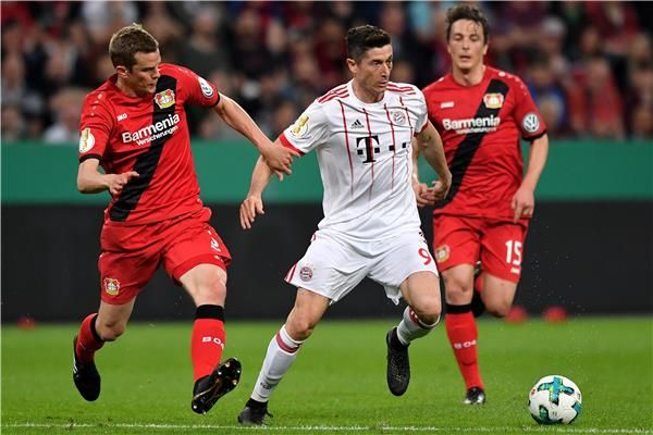 لقاء سابق بين الفريقين