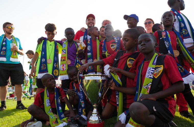 أكاديمية أكاكورو