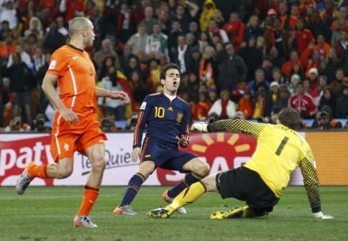 2010-07-11t203454z_01_wca174_rtridsp_3_soccer-world_reuters