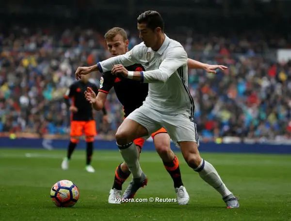 ?i=reuters%2f2017-04-29%2f2017-04-29t144735z_5649790_rc1d1572a890_rtrmadp_3_soccer-spain-rea-val_reuters