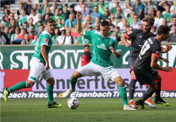 لقطة من المباراة