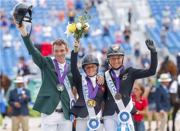 ?i=epa%2fathletics%2f2018-09%2f2018-09-17-07027905_epa