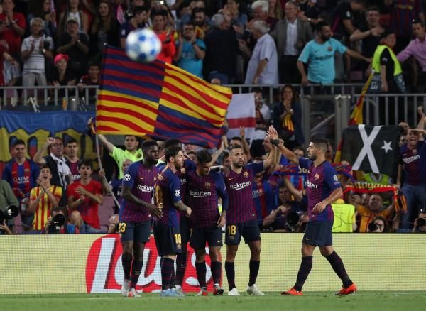 لاعبو برشلونة