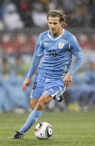 2010-07-10t192938z_01_wcp369_rtridsp_3_soccer-world_reuters