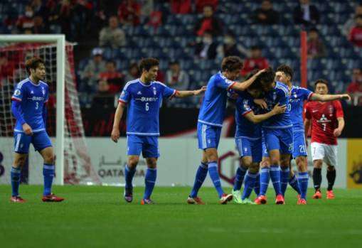 لاعبو بلووينجز