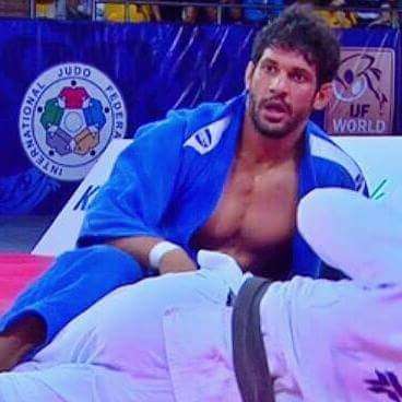 حاتم عبد الآخر