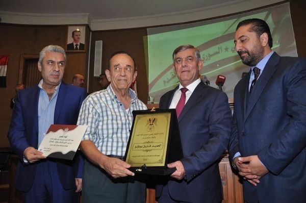 جانب من التكريم