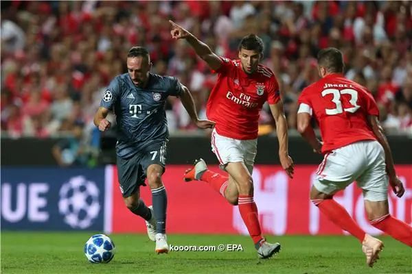 ?i=epa%2fsoccer%2f2018-09%2f2018-09-19%2f2018-09-19-07033136_epa
