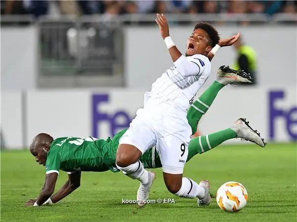 ?i=epa%2fsoccer%2f2018-09%2f2018-09-20%2f2018-09-20-07035921_epa