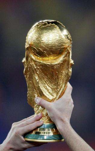 2010-07-11t221903z_01_wca504_rtridsp_3_soccer-world_reuters