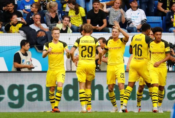 لاعبو بوروسيا دورتموند