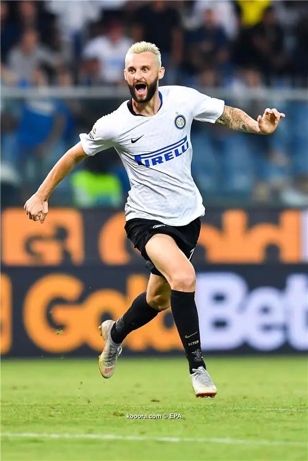 ?i=epa%2fsoccer%2f2018-09%2f2018-09-22%2f2018-09-22-07040028_epa