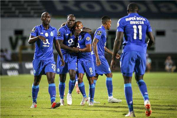 فرحة لاعبي بورتو 