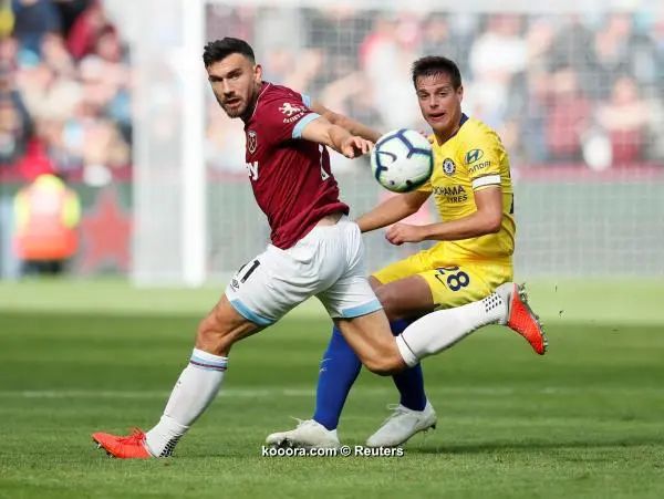 ?i=reuters%2f2018-09-23%2f2018-09-23t140933z_652168538_rc1af8a92b20_rtrmadp_3_soccer-england-whu-che_reuters