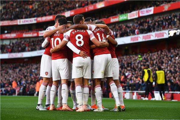 فرحة لاعبي أرسنال 