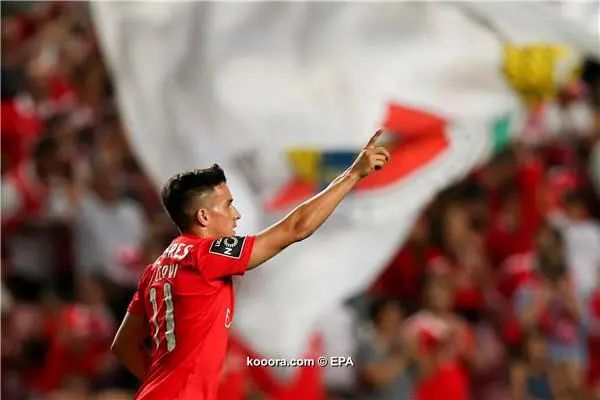 ?i=epa%2fsoccer%2f2018-09%2f2018-09-23%2f2018-09-23-07042098_epa