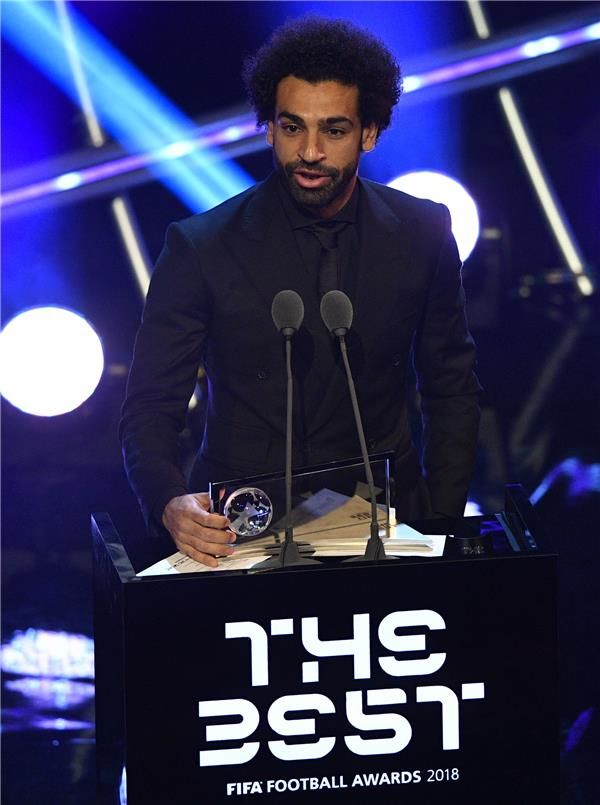 صلاح خلال حفل الفيفا في لندن