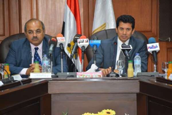 وزير الرياضة مع رئيس اللجنة الأولمبية