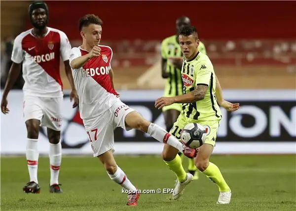 ?i=epa%2fsoccer%2f2018-09%2f2018-09-25%2f2018-09-25-07046506_epa