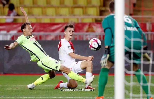 ?i=reuters%2f2018-09-25%2f2018-09-25t183352z_388145719_rc153f17c9e0_rtrmadp_3_soccer-france-amo-ang_reuters