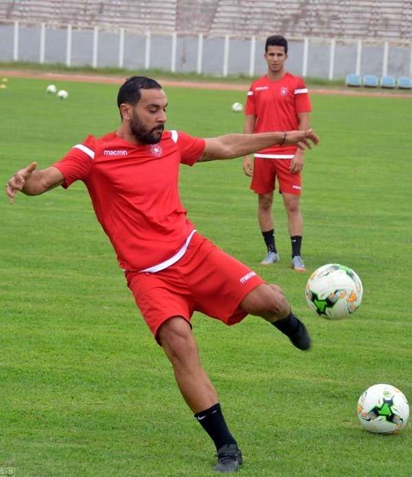  علي البريقي 