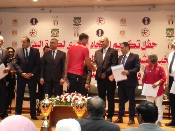 جانب من التكريم