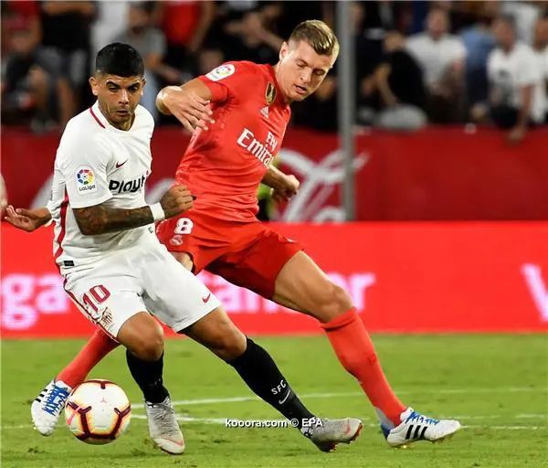 ?i=epa%2fsoccer%2f2018-09%2f2018-09-26%2f2018-09-26-07049715_epa