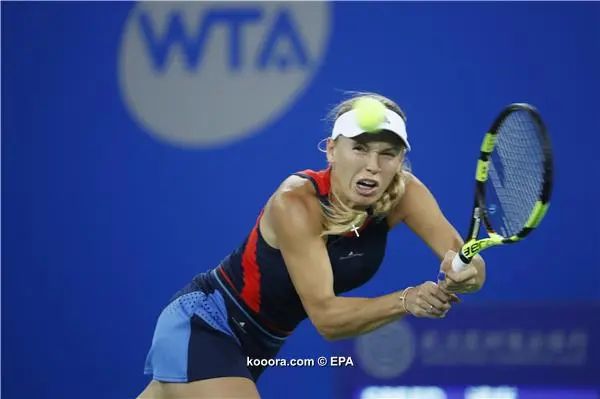 ?i=epa%2ftennis%2f2018-09%2f2018-09-26-07048131_epa