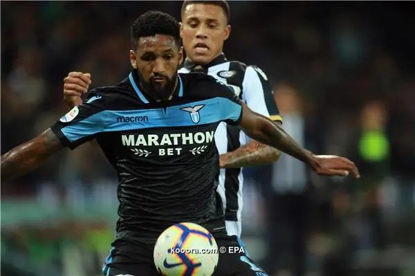 ?i=epa%2fsoccer%2f2018-09%2f2018-09-26%2f2018-09-26-07049058_epa