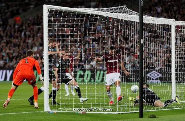 ?i=reuters%2f2018-09-26%2f2018-09-26t192041z_1669377840_rc114a81aee0_rtrmadp_3_soccer-england-whu-mct_reuters