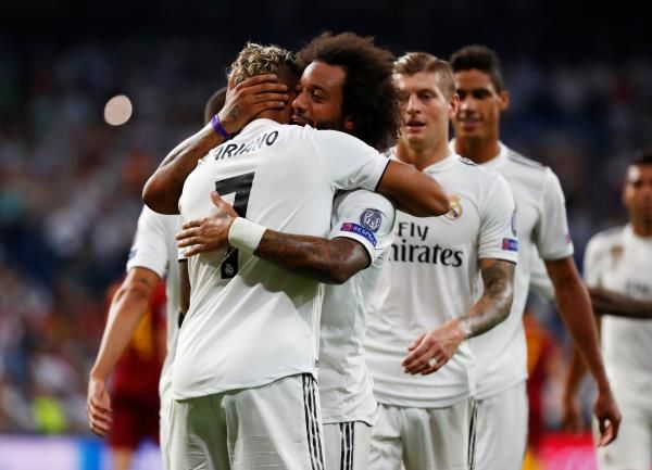 لاعبو ريال مدريد 