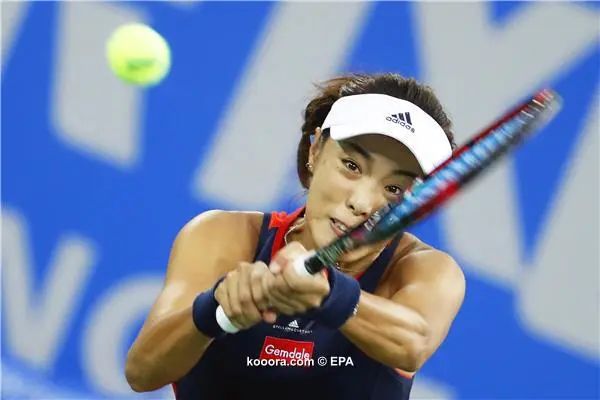 ?i=epa%2ftennis%2f2018-09%2f2018-09-27-07050521_epa