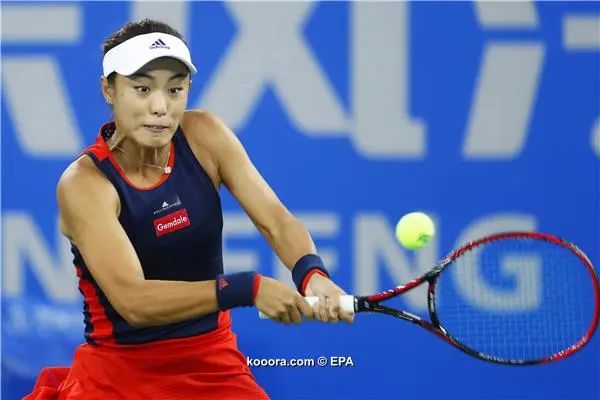 ?i=epa%2ftennis%2f2018-09%2f2018-09-27-07050522_epa