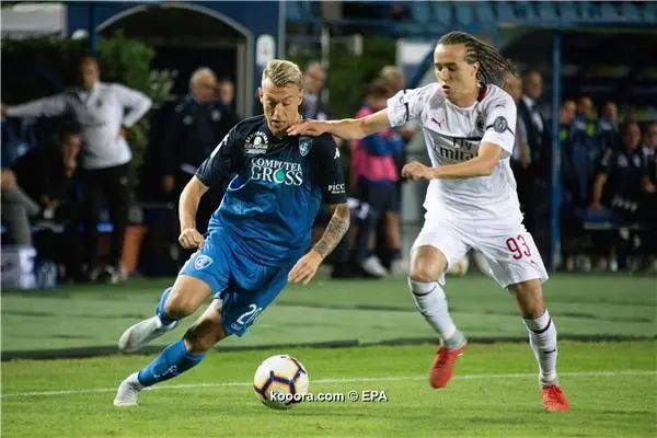 ?i=epa%2fsoccer%2f2018-09%2f2018-09-27%2f2018-09-27-07052582_epa