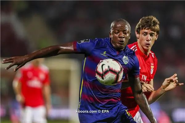 ?i=epa%2fsoccer%2f2018-09%2f2018-09-27%2f2018-09-27-07052753_epa