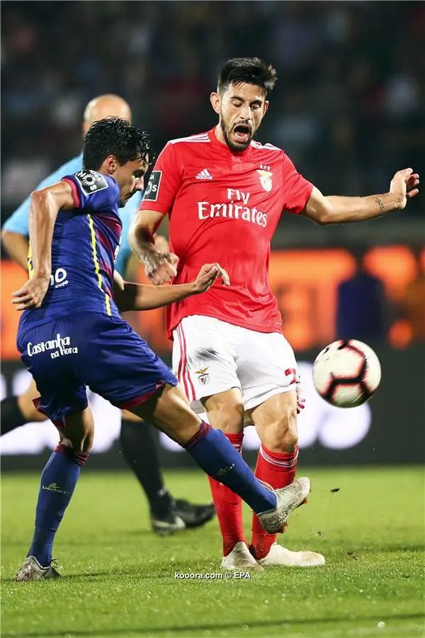 ?i=epa%2fsoccer%2f2018-09%2f2018-09-27%2f2018-09-27-07052904_epa