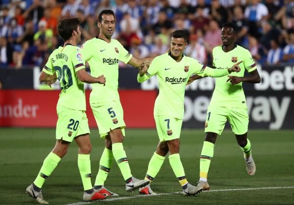 لاعبو برشلونة 