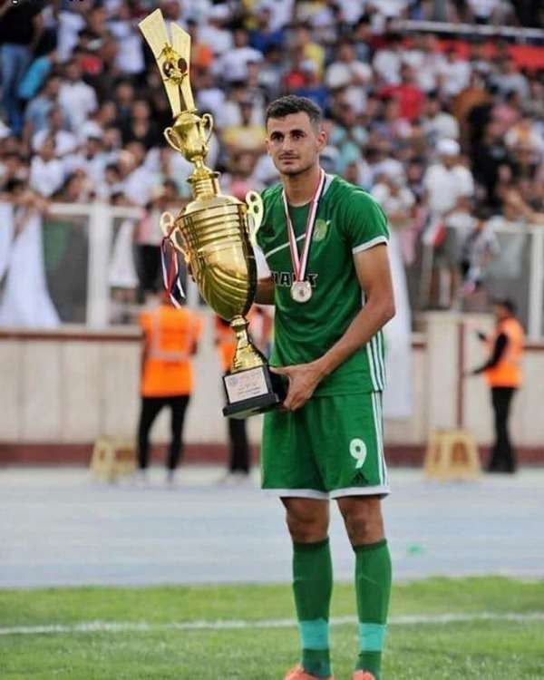 أيمن حسين