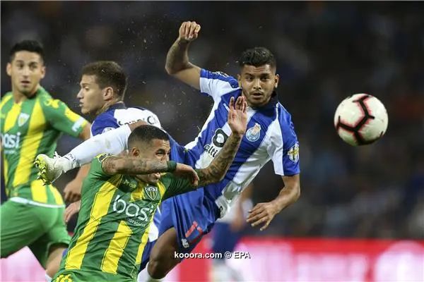 ?i=epa%2fsoccer%2f2018-09%2f2018-09-28%2f2018-09-28-07055556_epa