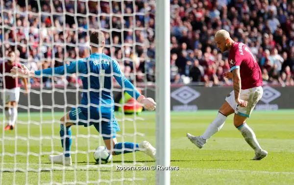 ?i=reuters%2f2018-09-29%2f2018-09-29t130313z_684429283_rc174d1528e0_rtrmadp_3_soccer-england-whu-mun_reuters