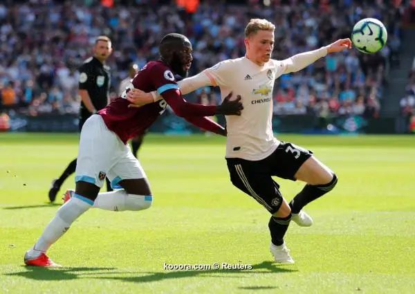 ?i=reuters%2f2018-09-29%2f2018-09-29t123141z_371677908_rc1ddaada530_rtrmadp_3_soccer-england-whu-mun_reuters