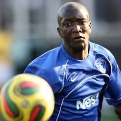 سادومبا سجل ثلاثية