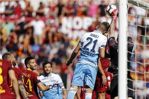 ?i=epa%2fsoccer%2f2018-09%2f2018-09-29%2f2018-09-29-07056403_epa