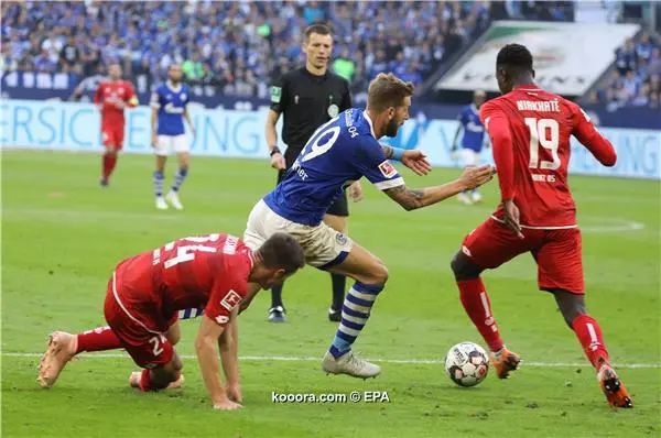 ?i=epa%2fsoccer%2f2018-09%2f2018-09-29%2f2018-09-29-07056753_epa